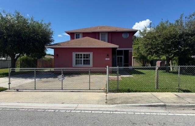 1390 W 33rd Street photos photos