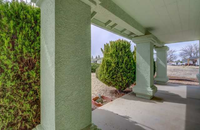 3 Bedroom, 2 bath home with Garage in Prescott Valley Gallery 4
