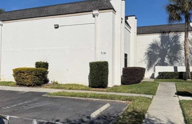 716 OAKGROVE DRIVE photos photos