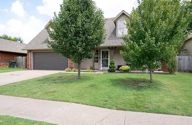 3 Bed | 2 Bath in Owasso! Gallery 3