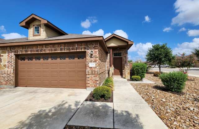 724 Creekside Circle Gallery 2