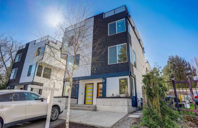 Modern 3-bedroom, 2-bathroom Townhome! Available now! photos photos