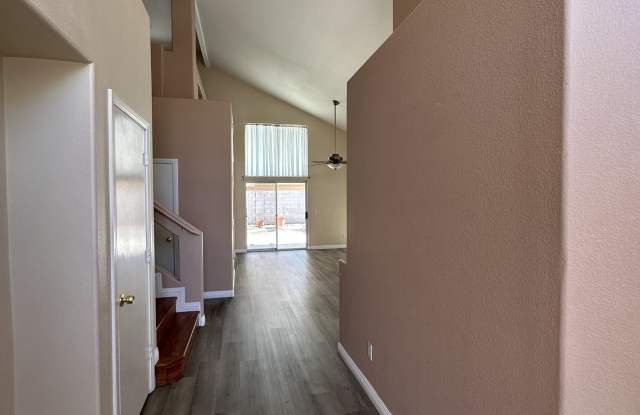 903 Sterling Thorn Court Gallery 2