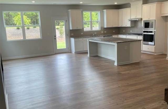 460 point place drive Gallery 2