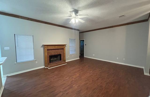 Midway ISD Speegleville Home Gallery 1