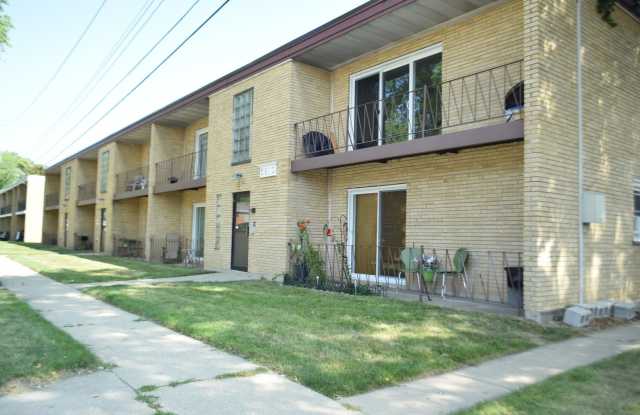 5810 107th Court Way - 5810 107th Court Way, Chicago Ridge, IL 60415