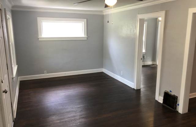 5310 Euclid Avenue Gallery 2