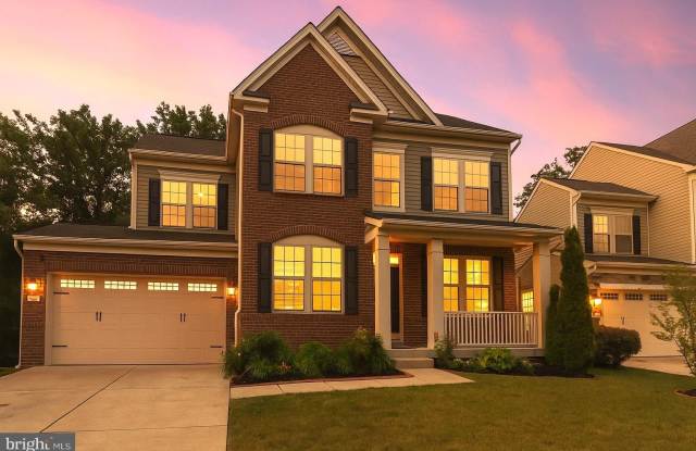 8008 HUBBLE photos photos