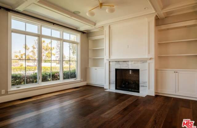 557 Chapala Dr Gallery 3