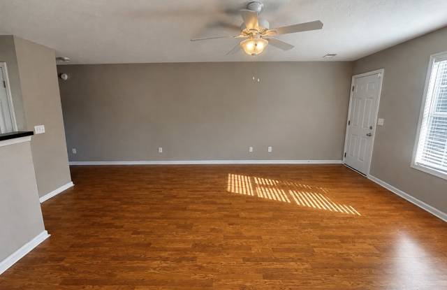 3 Bedrooms | 2 Bathrooms | Approx. 1,400 Sq. Ft. Gallery 4
