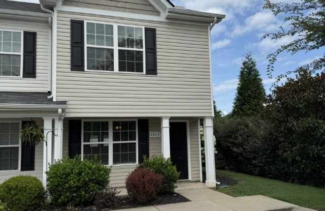 1513 Orange Ct. Gallery 1