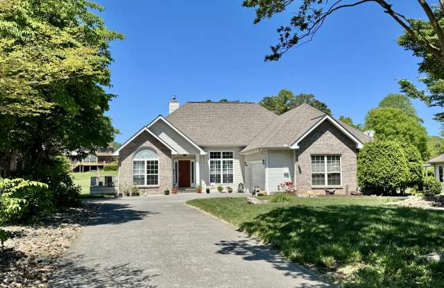 320 Tigitsi Way photos photos