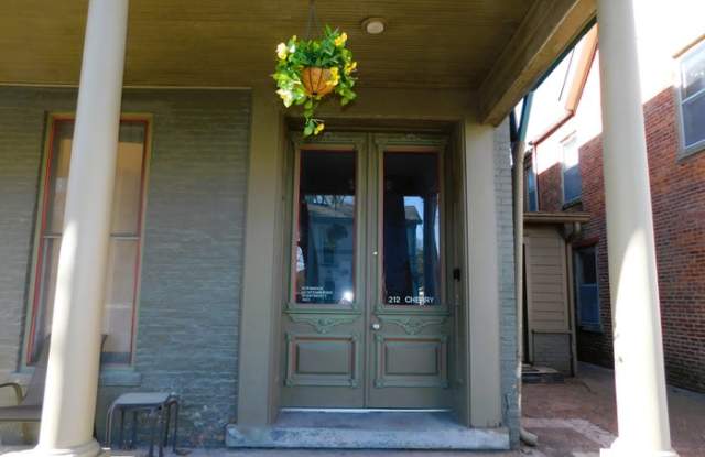 212 Cherry Street Gallery 1