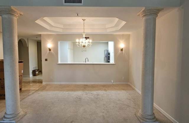 2122 Century Park Ln Gallery 1