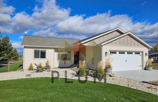 First Month Rent Free! 522 Diane Lane Lease Pending - 522 Diane Lane, Ravalli County, MT 59870