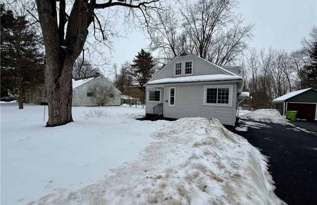 6 Curtis Avenue - 6 Curtis Avenue, Baldwinsville, NY 13027