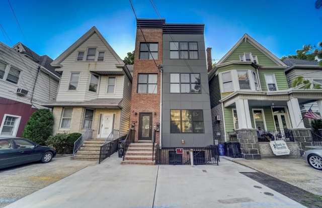 2765 KENNEDY BLVD photos photos