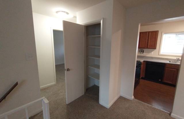6116 Northwood DriveAPT B Gallery 3