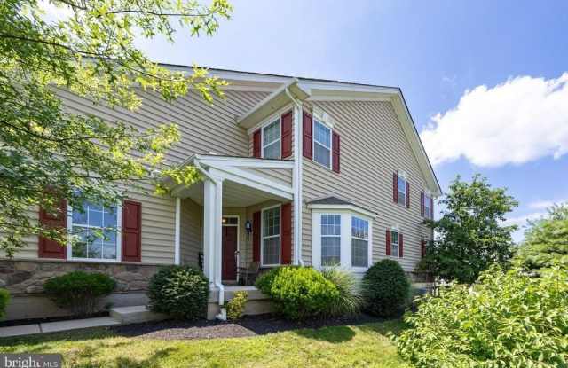 71 IRON HILL WAY - 71 Iron Hill Way, Montgomery County, PA 19426