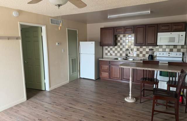 1 Bedroom 1 bath Condo in Central Las Vegas Gallery 4