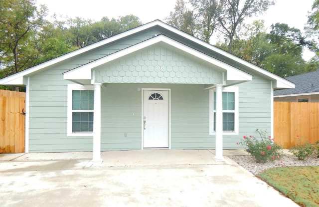 704 W 25th St. - 704 West 25th Street, Tyler, TX 75702