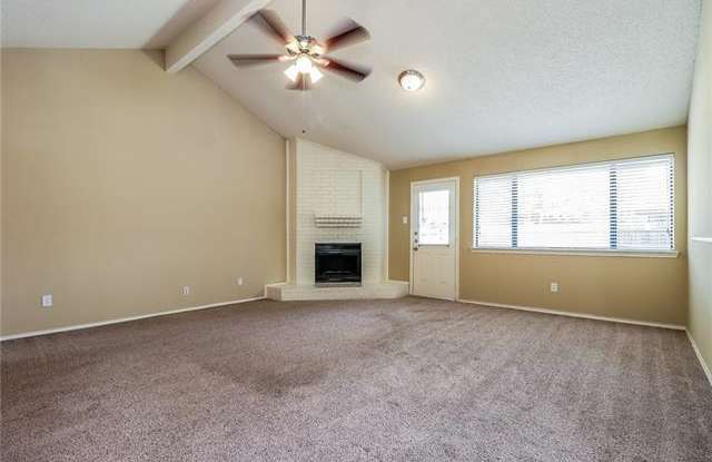 2658 Claremont Drive Gallery 3