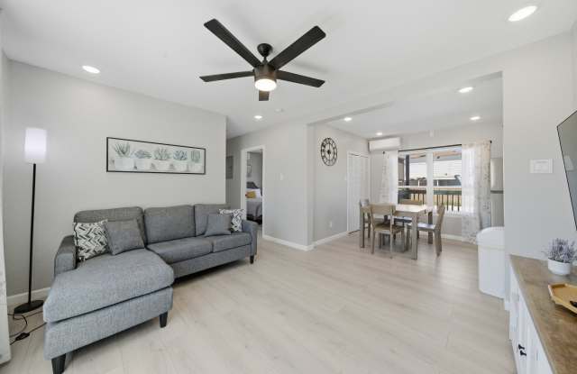 2819 South Pine Street photos photos