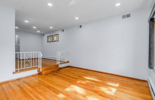145 HOBART AVE Gallery 1