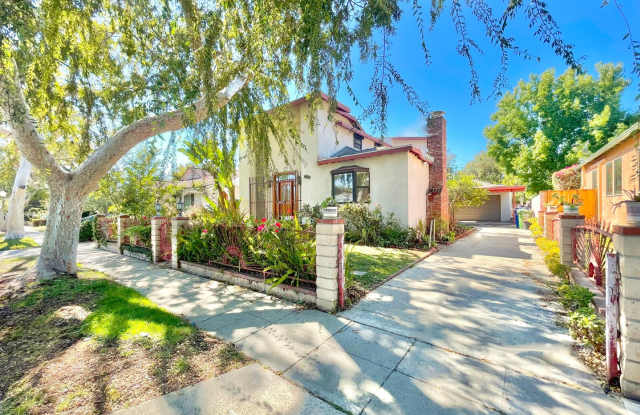 Newly remodeled two story 3 Bed + 2 Bath House + Office + Loft  large backyard - 4031 Berryman Avenue, Culver City, CA 90066