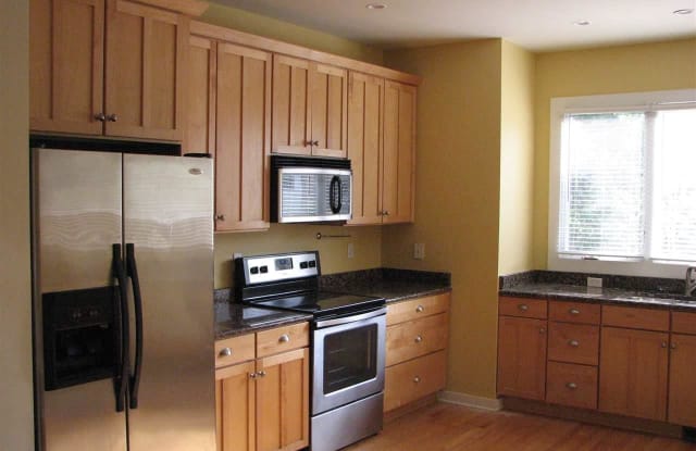 1013-N LINDEN AVE - 1013 Linden Ave, Charlottesville, VA 22902