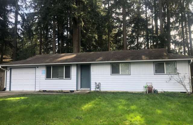 Lake Tapps Rambler on Corner Lot! - 19002 58th Street Court East, Lake Tapps, WA 98391