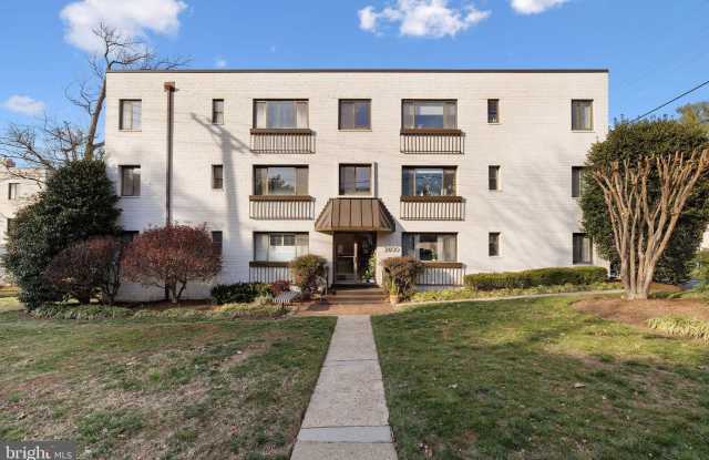 2600 TUNLAW ROAD NW - 2600 Tunlaw Road Northwest, Washington, DC 20007