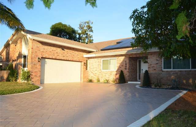 1200 NW 78th Ave photos photos
