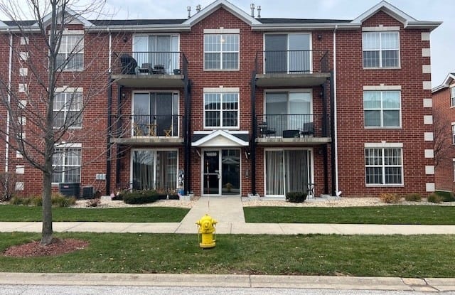 16650 Liberty Circle - 16650 Liberty Circle, Orland Hills, IL 60467