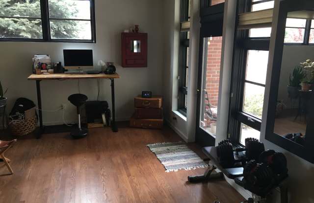 1860 N Washington St Gallery 3