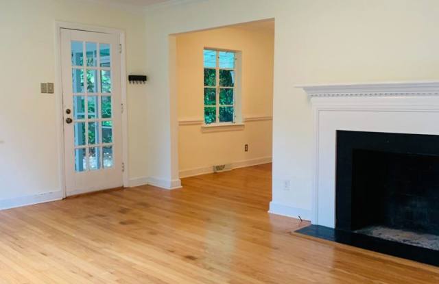 1312 Duplin Road Gallery 2