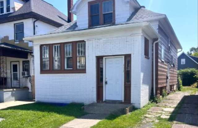124 Newfield St photos photos