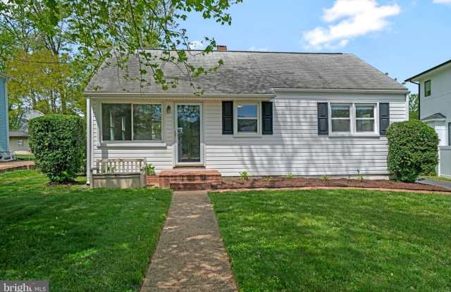 1934 BURFOOT ST - 1934 Burfoot Street, Pimmit Hills, VA 22043