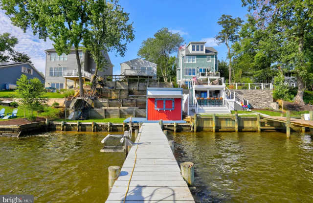 Stunning Waterfront 3bd/2.5ba in Glen Burnie with Deep-water Boat Dock, CAC, Renovated and more! photos photos
