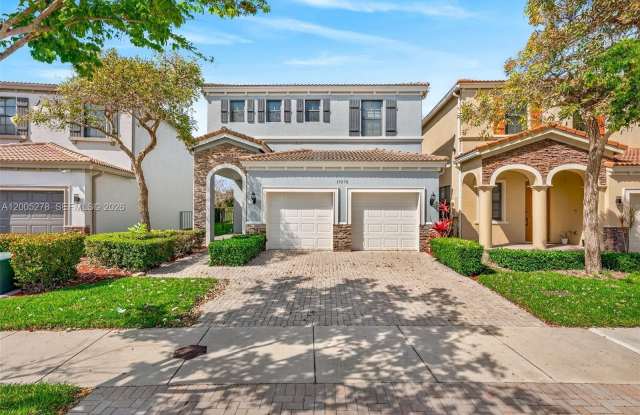 19278 NE 6th Ave photos photos