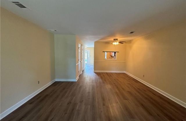 5902 King Charles Court Gallery 3