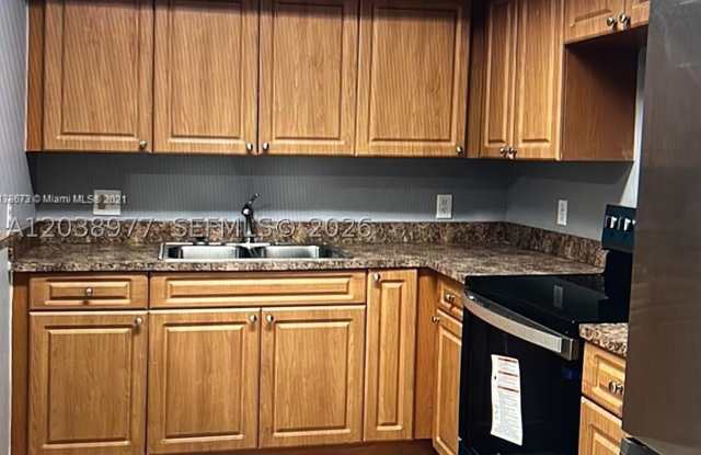 115 SW 42nd Ave photos photos