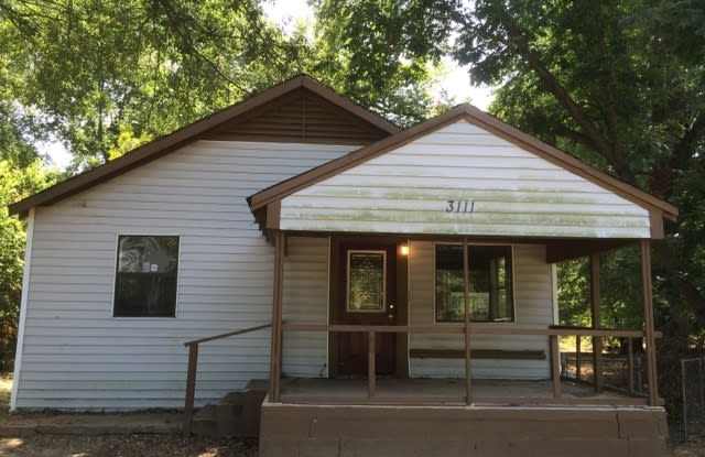 3111 Parkhurst St. photos photos