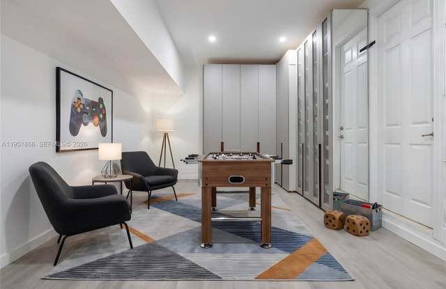 9895 Northwest 87th Avenue photos photos