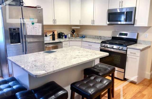 Charming 4 Bedroom-No broker Fee photos photos