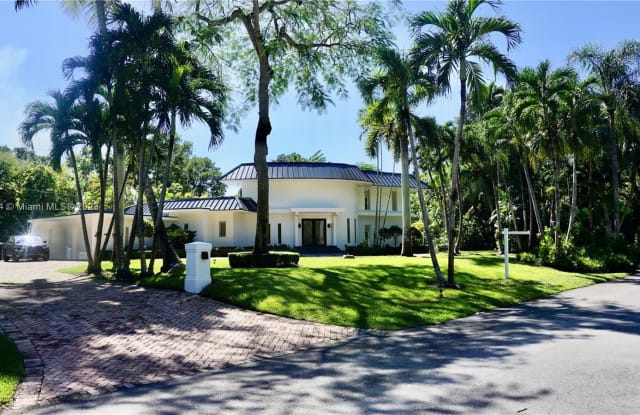 6540 SW 135th Ter - 6540 Southwest 135th Terrace, Pinecrest, FL 33156