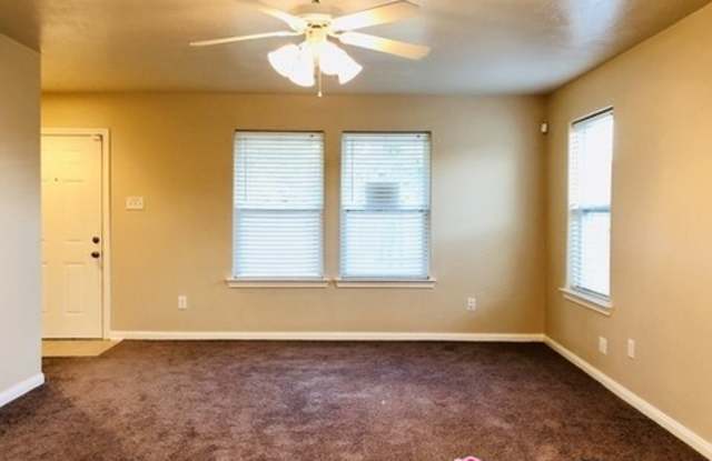 6508 Jensen Drive Gallery 4