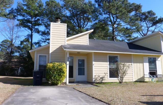 112 Village Circle - 112 Village Circle, Jacksonville, NC 28546