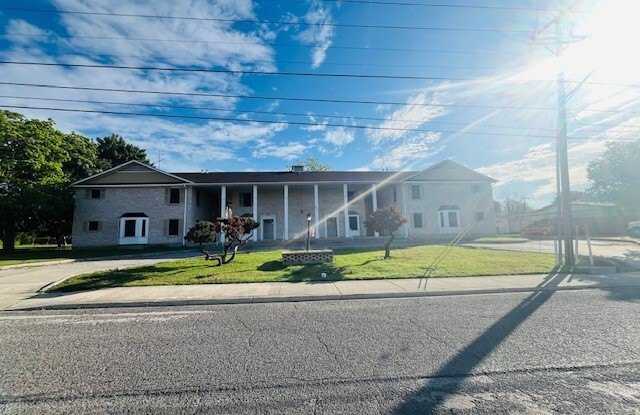 811 Jackson Keller unit: 8 - 811 Jackson Keller Road, San Antonio, TX 78216