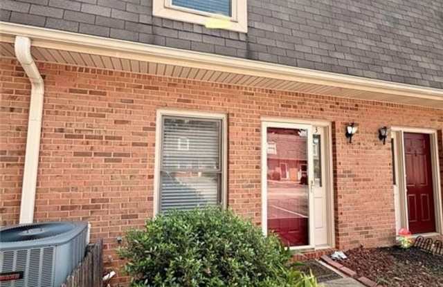 3925 Mountain View Road Gallery 1